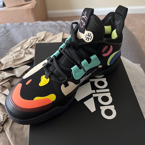 Selling basketball shoes